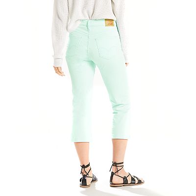 Levis capri pants best sale