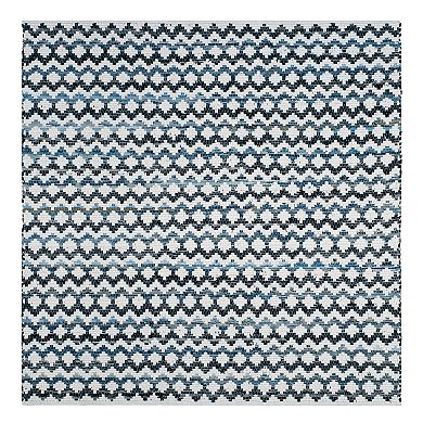 Safavieh Montauk Lamar Geometric Striped Rug