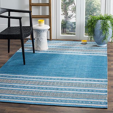 Safavieh Montauk Bannon Striped Rug