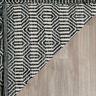 Safavieh Montauk Alder Geometric Rug