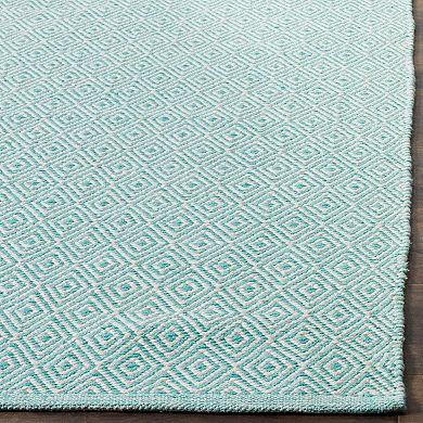 Safavieh Montauk Nolan Geometric Rug