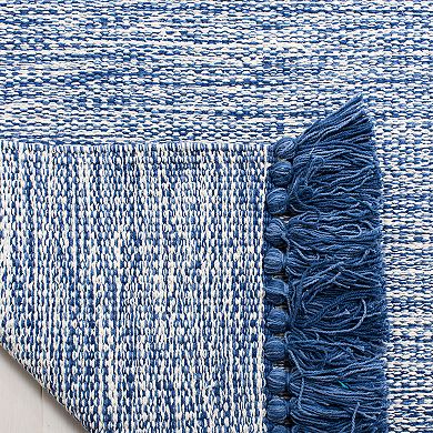 Safavieh Montauk Zephyr Solid Rug