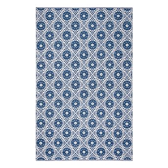 Safavieh Montauk Dylan Geometric Rug