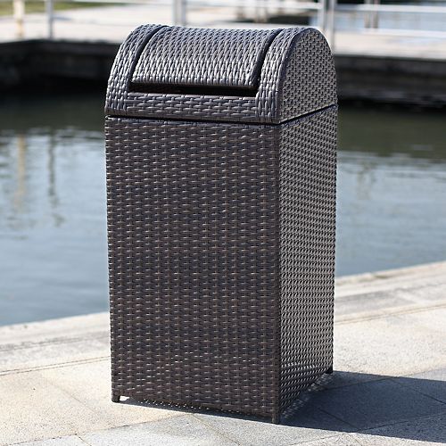 Safavieh Indoor Outdoor 18 Gallon Wicker Trash Bin