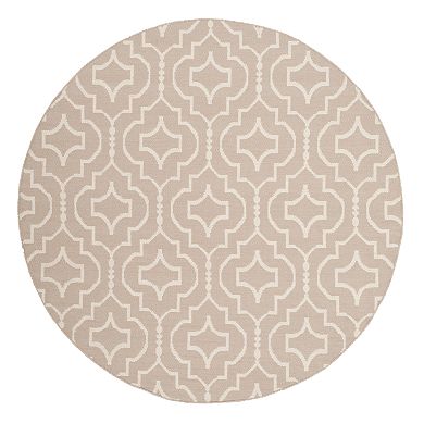 Safavieh Montauk Verena Quatrefoil Rug