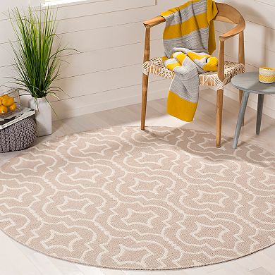 Safavieh Montauk Verena Quatrefoil Rug