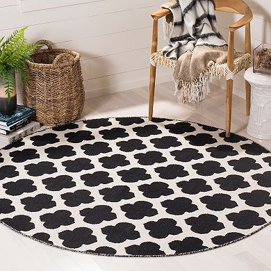 Safavieh Montauk Amari Trellis Rug