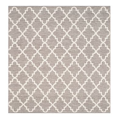 Safavieh Montauk Jordan Trellis Rug