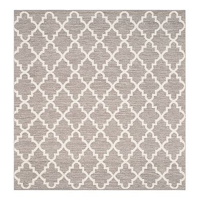 Safavieh Montauk Jordan Trellis Rug