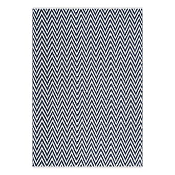 Safavieh Montauk Flynn Chevron Rug