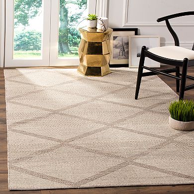 Safavieh Montauk Garner Lattice Rug