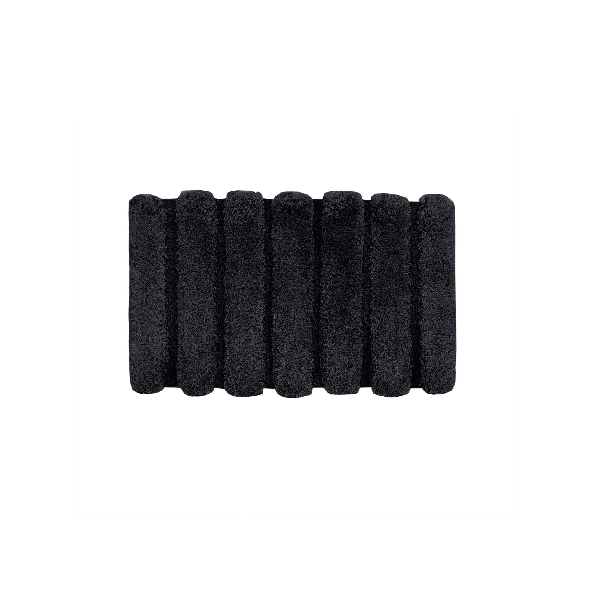 Madison Park Tufted Pearl Channel Bathroom Rug, Black