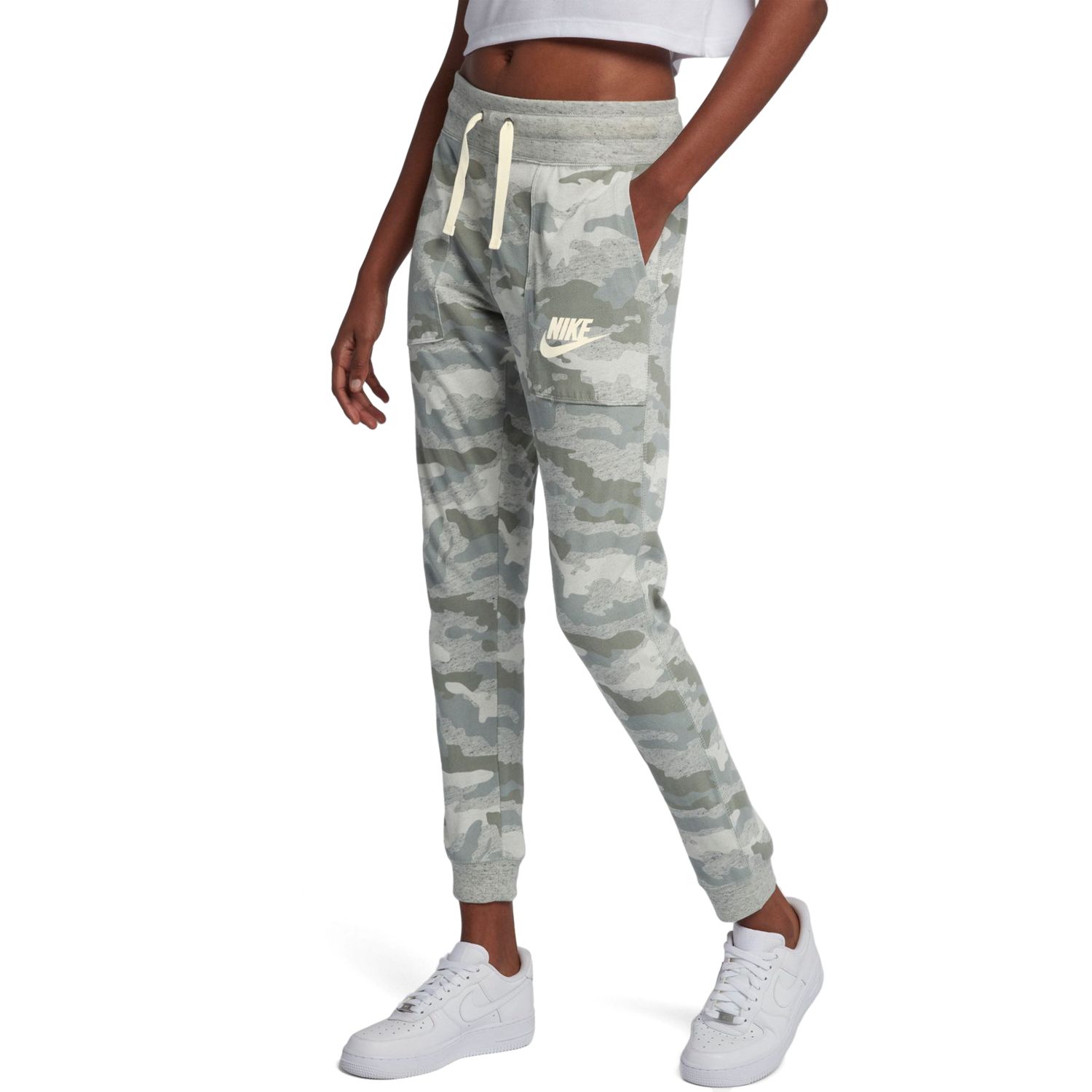 nike camo sweatpants