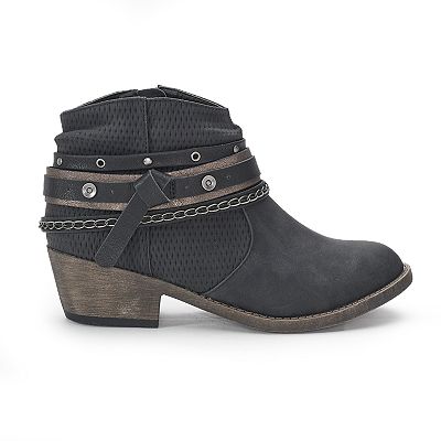 SO Redbud Women s Ankle Boots