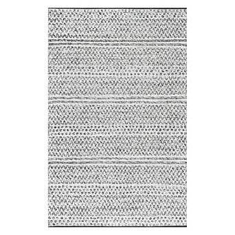 nuLOOM NatoshaIn Outdoor Rug