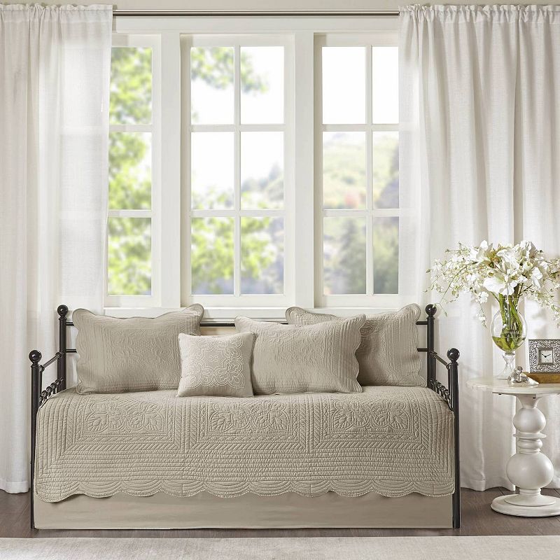 https://media.kohlsimg.com/is/image/kohls/3257693_Khaki?wid=800&hei=800&op_sharpen=1