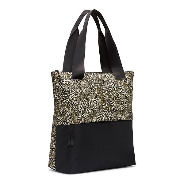 radiate tote nike