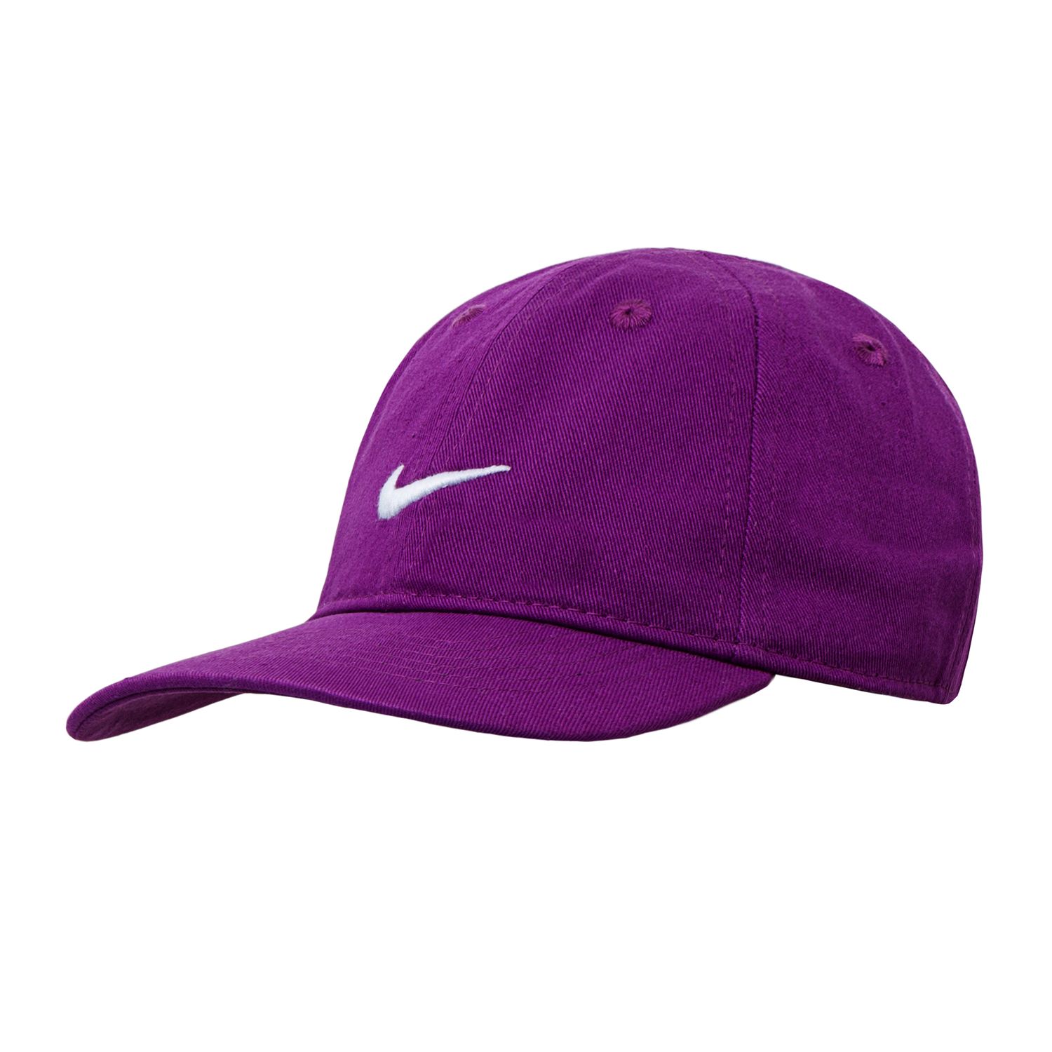 girl with nike cap