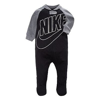 Boys nike clothes online