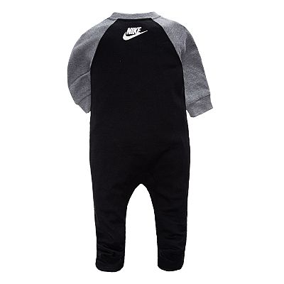 Baby boy clothes - hot Nike footed sleeper