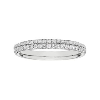 The Regal Collection 10k Gold 1/3 Carat T.W. Diamond Pave Wedding Ring