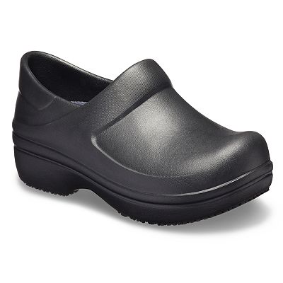 Black crocs work shoes best sale