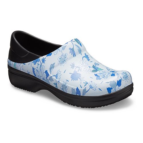 crocs ladies work shoes