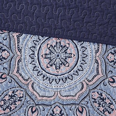Intelligent Design Skye Boho Quilt Set with Shams and Decorative Pillows