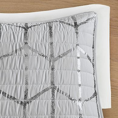 Intelligent Design Khloe Metallic Printed Coverlet Set