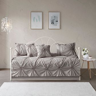 Madison Park Lorilyn 6 pc Daybed Cover Set with Throw Pillow