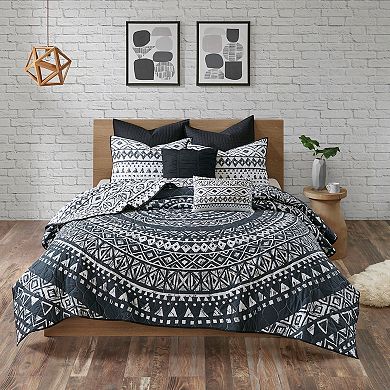 Urban Habitat Cora 7-Piece Cotton Quilt Set with Shams and Decorative Pillows