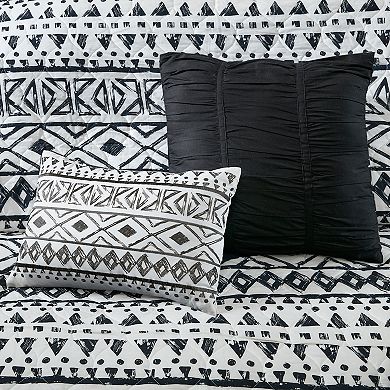 Urban Habitat Cora 7-Piece Cotton Quilt Set with Shams and Decorative Pillows