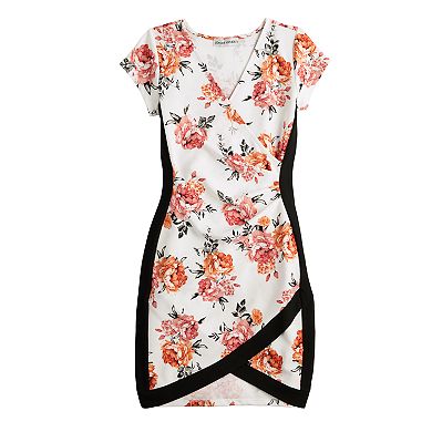 Juniors' Almost Famous Short Sleeve Bodycon Wrap Dress