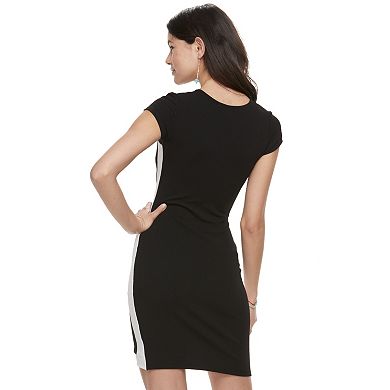 Juniors' Almost Famous Short Sleeve Bodycon Wrap Dress