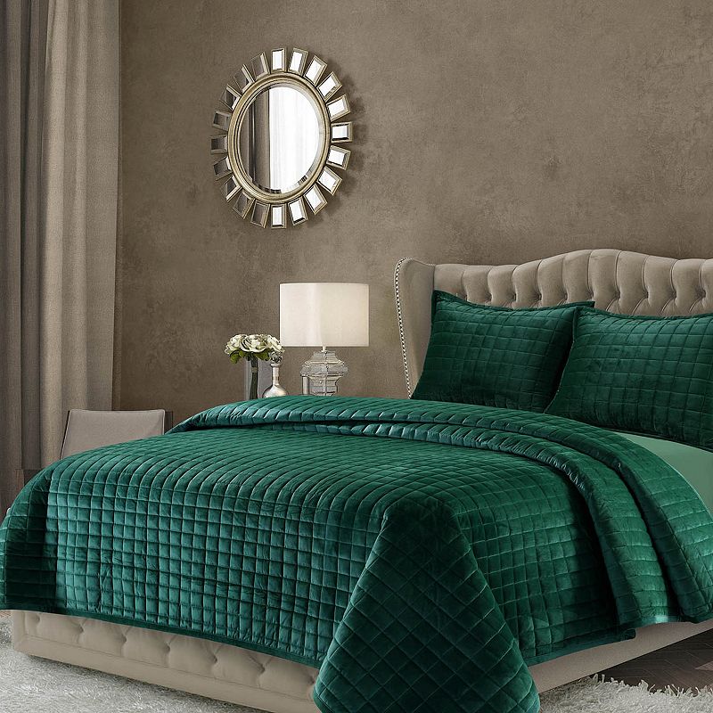 Tribeca Living Florence Velvet Oversized Solid Quilt Set, Dark Green, Full/