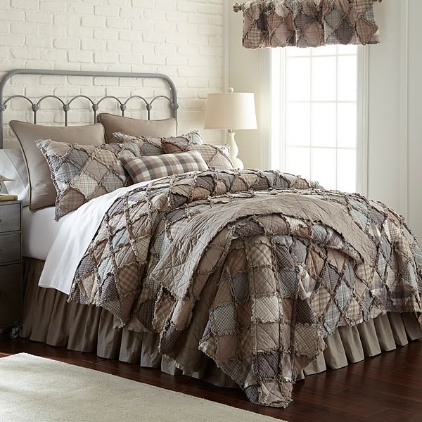 Donna Sharp Smoky Mountain Cotton Full/Queen Quilt  - Contemporary Quilt with Pieced Patchwork Pattern - Fits Queen Size and Full Size Beds - Machine Washable Cotton