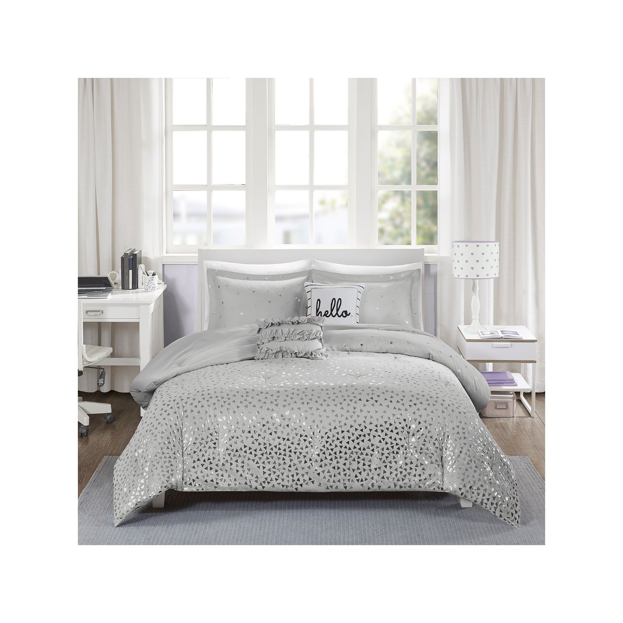 Intelligent Design Liv Metallic Comforter Set with Throw Pillows, Silver