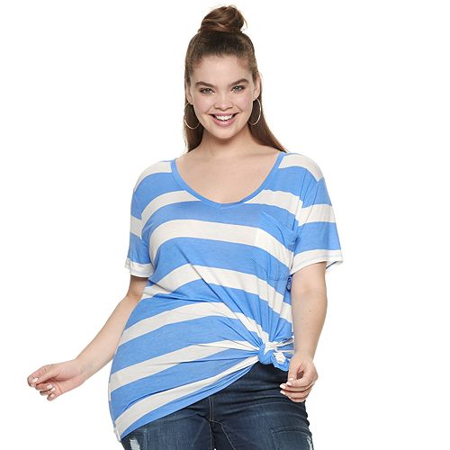 Juniors' Plus Size SO® Relaxed Pocket Tee