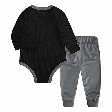 Baby Boy Nike "Born Legend" Bodysuit & Pants Set