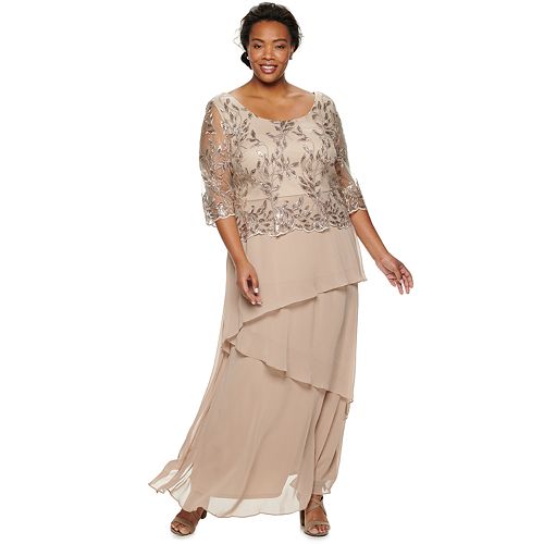 Plus Size Le Bos Lace Embroidered Long Dress