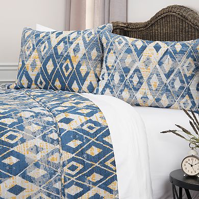 Rizzy Home Asher Geometric Quilt Set with Shams