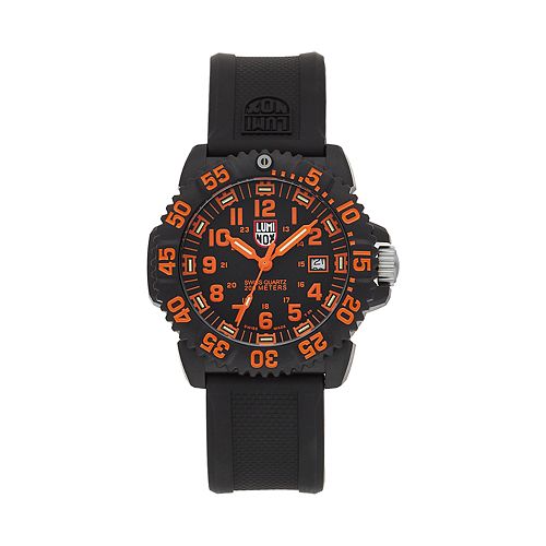 swiss quartz dive watch