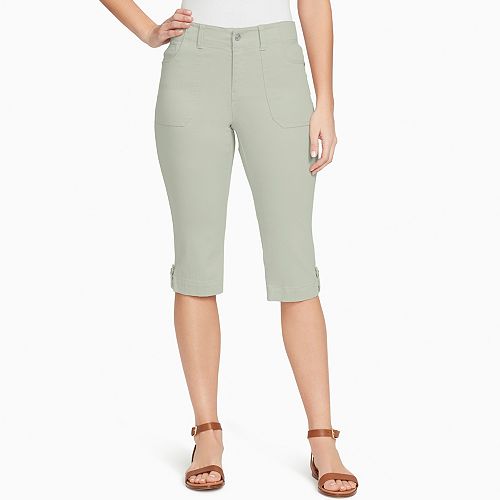 Petite Gloria Vanderbilt Bianca Skimmer Capris