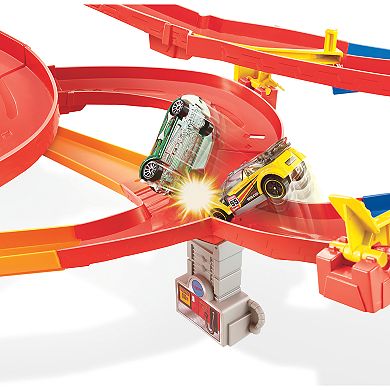 Hot Wheels Auto-Lift Expressway Set