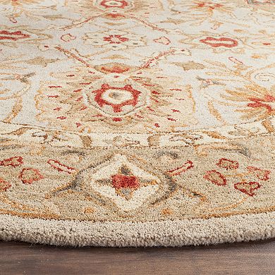Safavieh Antiquity Lisa Framed Floral Wool Rug