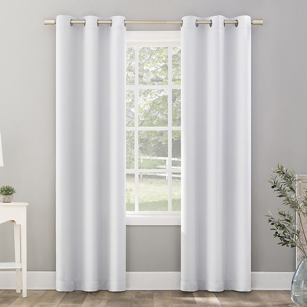 Sun Zero Blackout 1-Panel Riley Kids Curtain