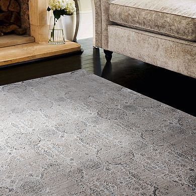 United Weavers Soignee York Medallion Rug