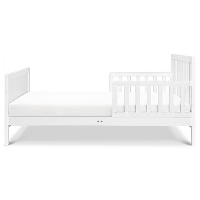 Carter's by DaVinci Benji Toddler Bed