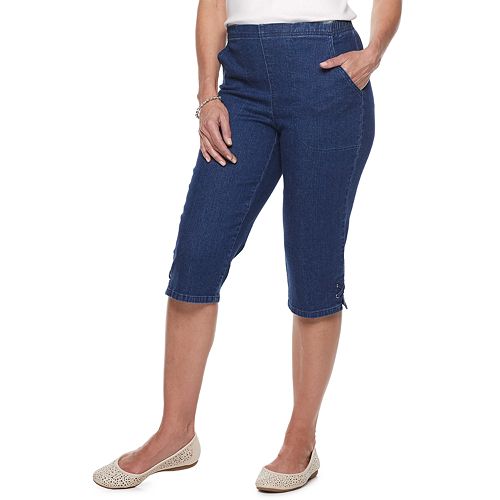 Petite Croft & Barrow® Classic Pull-On Capris