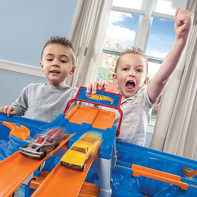 Hot Wheels Car & Track Play Table by Step2